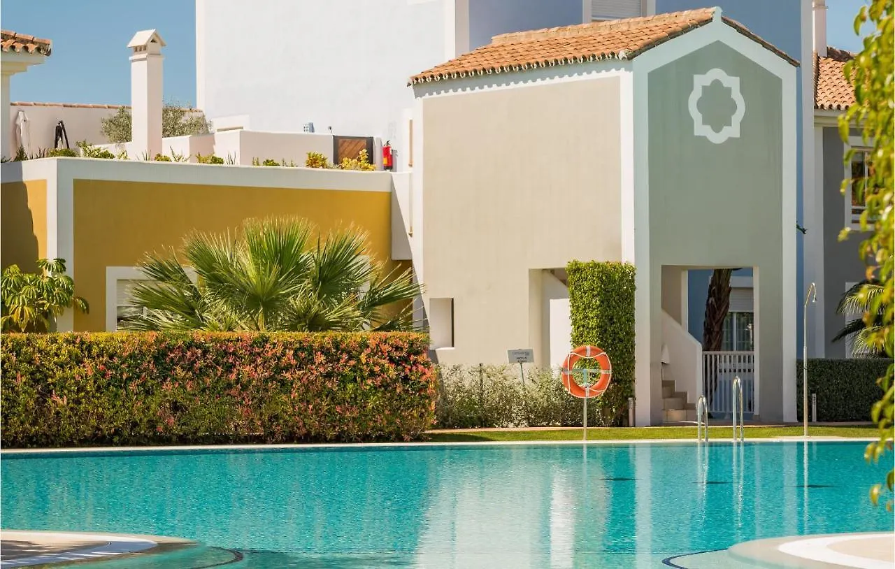 Amazing Apartment In Estepona With Wifi