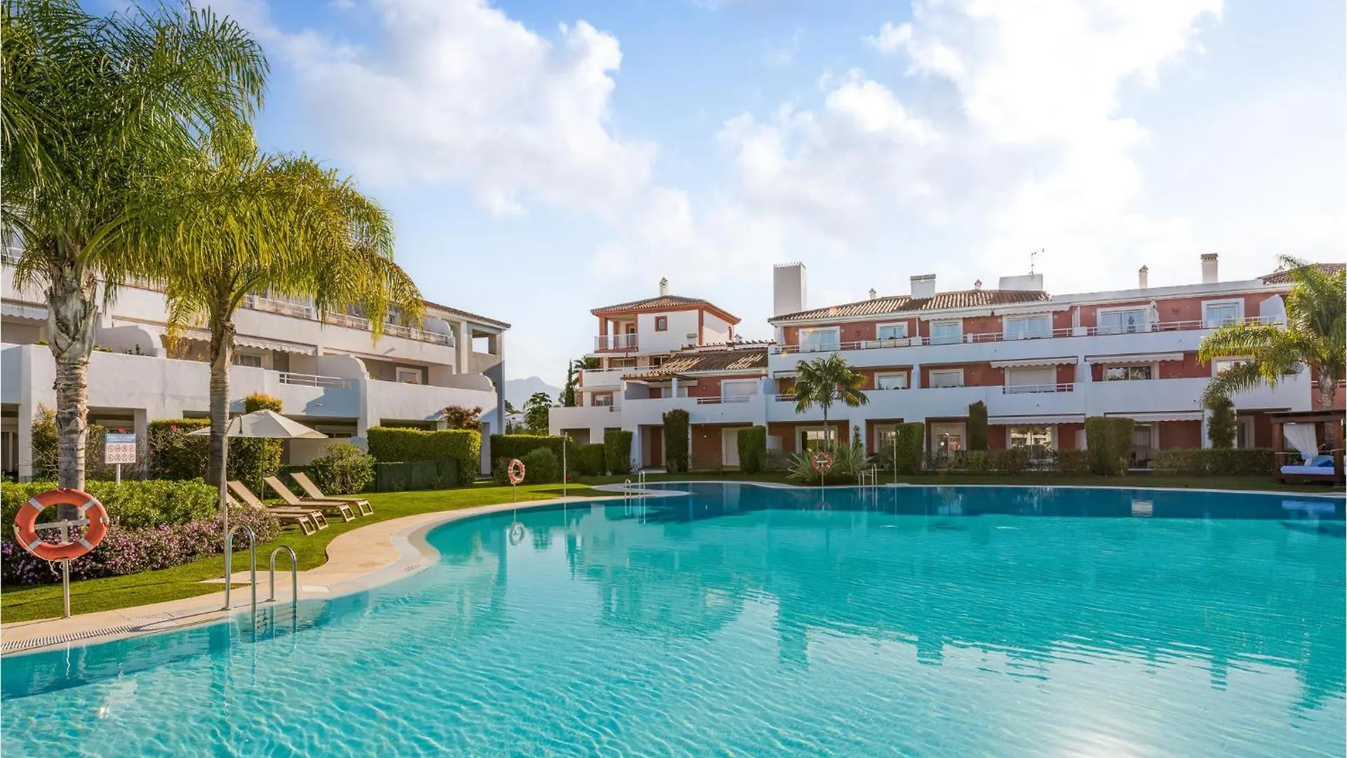 Amazing Apartment In Estepona With Wifi
