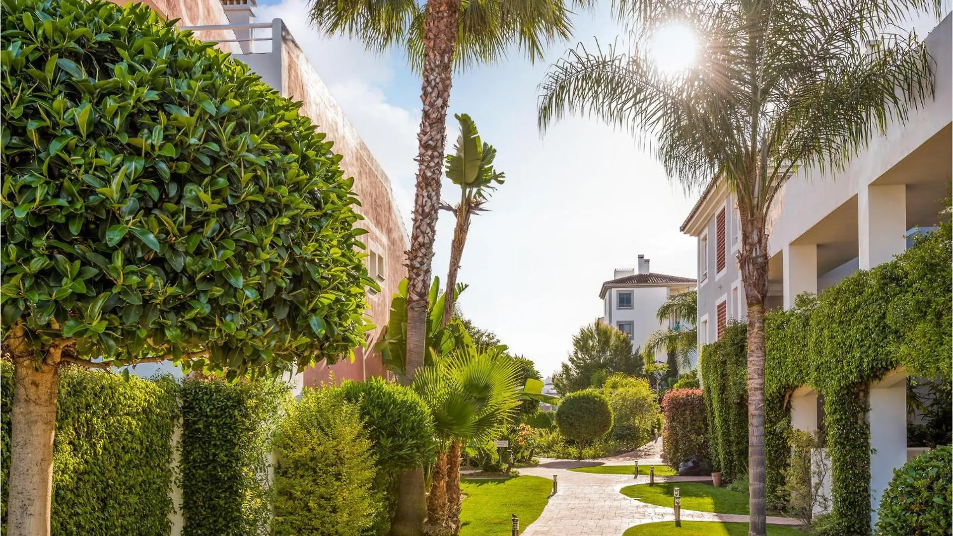Amazing Apartment In Estepona With Wifi